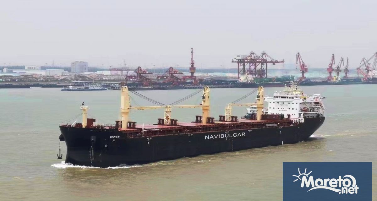В китайската корабостроителница Jiangsu New Yangzi Shipbuilding Co бе вдигнат