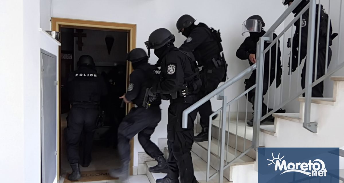 В резултат на мобилизацията на състава на СДВР и в