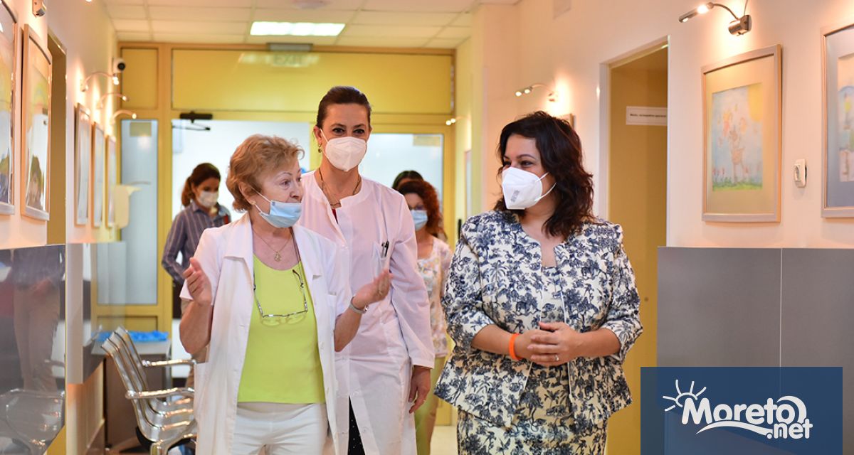 Министърът на здравеопазването проф Асена Сербезова посети УМБАЛ Св Марина