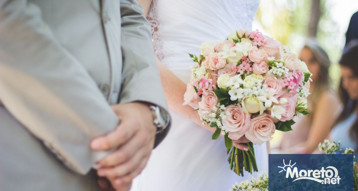 16 двойки ще сключат брак във Варна на днешната огледална