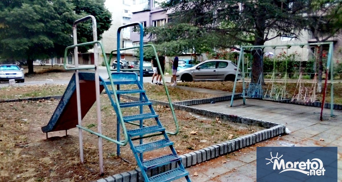 Кога старите детски площадки в морската столица ще бъдат ремонтирани