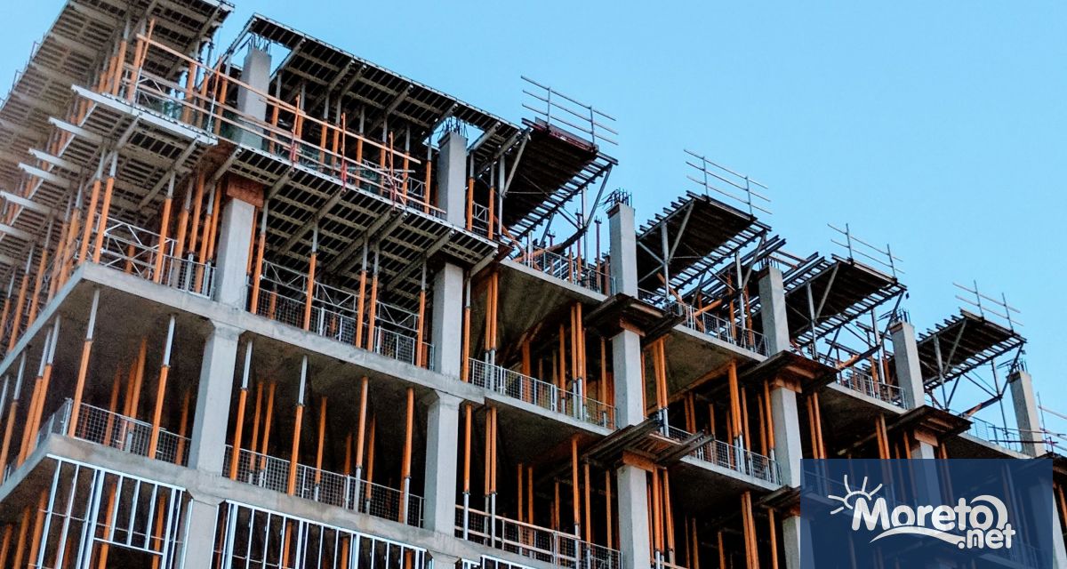 През четвъртото тримесечие на 2022 г местните администрации са издали