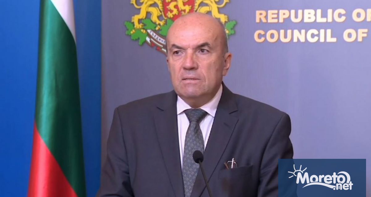 1 октомври би могла да бъде реалистична дата за приемането