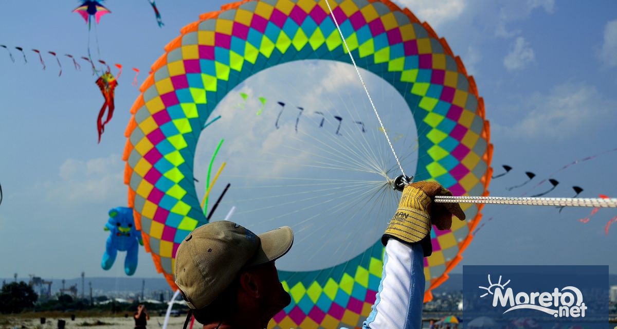 За поредна година огромни цветни хвърчила ще изпъстрят небето над