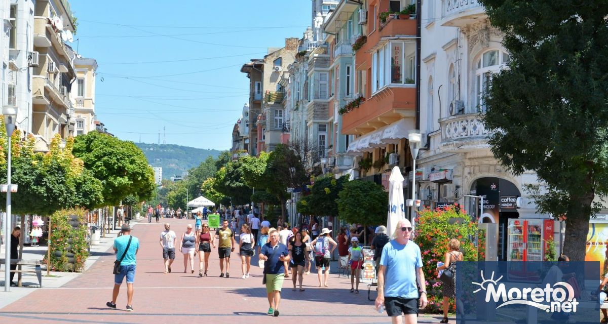 125 безплатни пешеходни туристически обиколки водени от професионални екскурзоводи ще