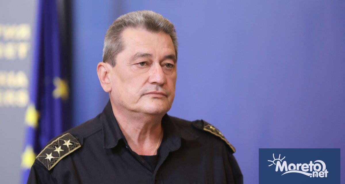 Десетки екипи на полицията и пожарната от Пловдивска област са
