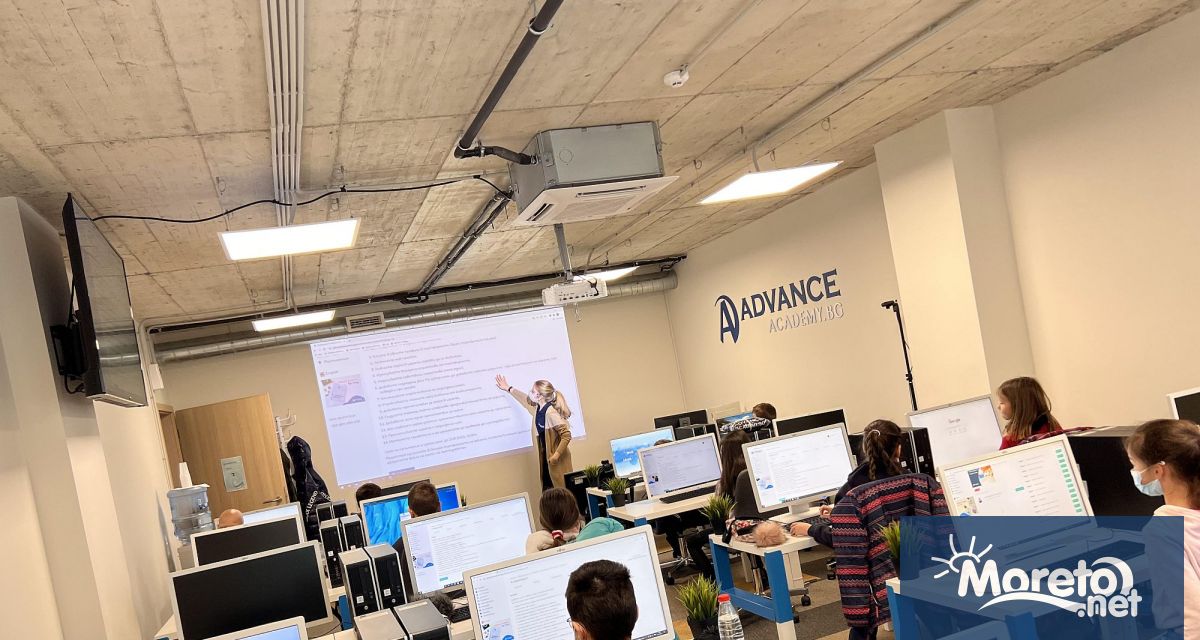 Варненската ИТ академия Advance Academy стартира целогодишните си курсове по
