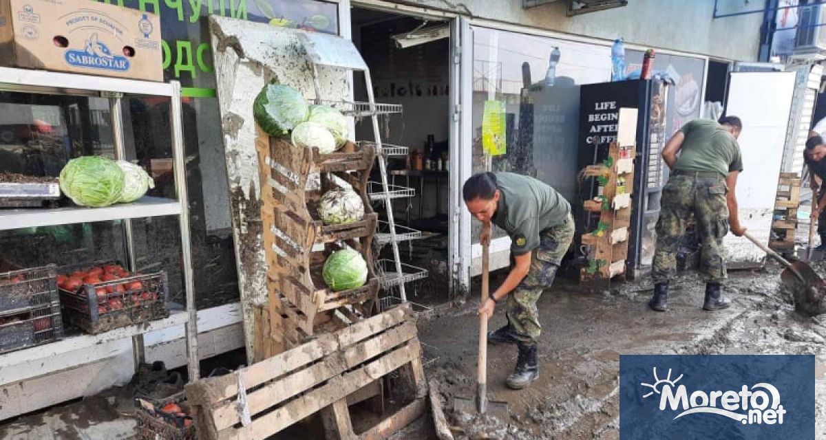 25 военнослужещи с транспортна и инженерна техника от 61 а Стрямска