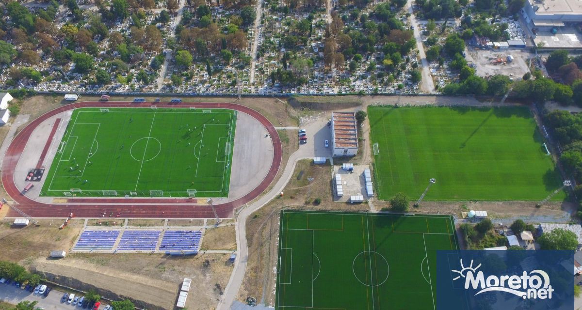 Как изглежда отвисоко Спортен комплекс Локомотив във Варна по който