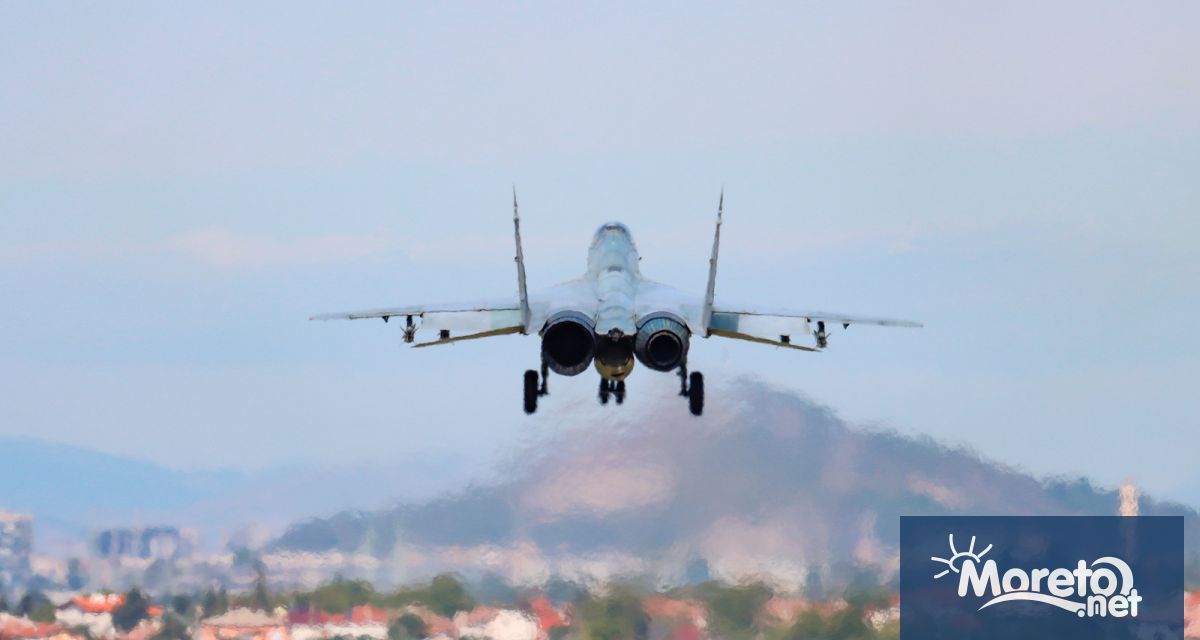 Командването и личният състав на авиобаза Граф Игнатиево осъществиха днес