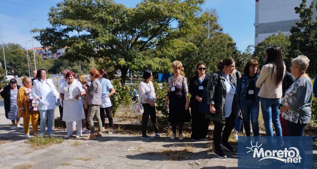 Около 50 служители от Регионалната здравна инспекция излязоха на протест