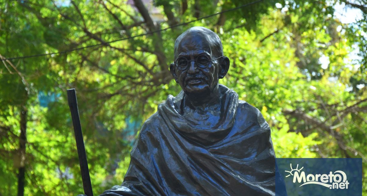 Днес е Международния ден на ненасилието Денят се отбелязва от