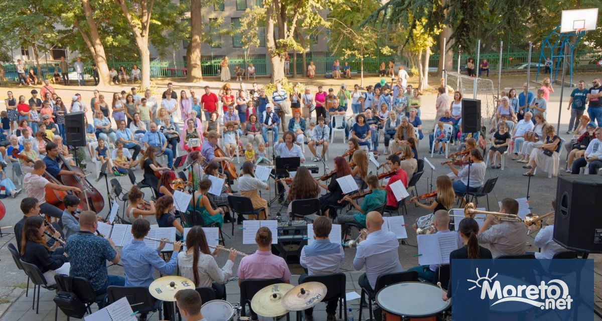 Националното училище по изкуствата Добри Христов във Варна кани приятели