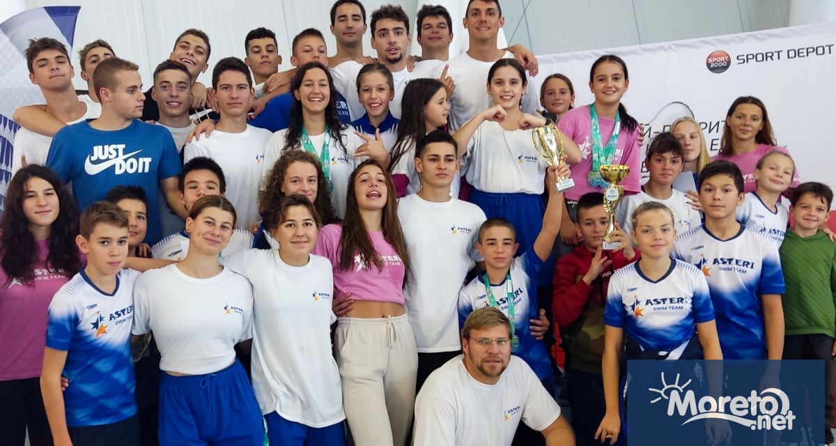 Състезателите на варненския клуб по плувни спортове Астери спечелиха 63