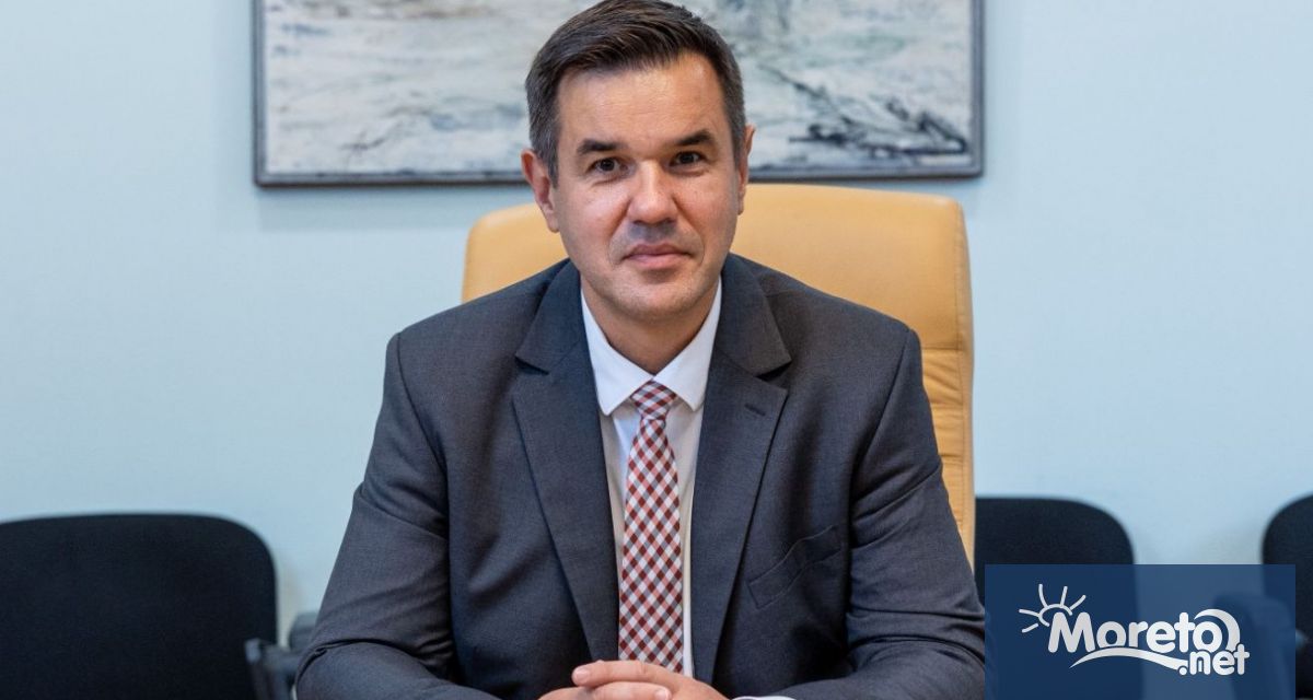 Днес, 9 декември, министърът на икономиката и индустрията Никола Стоянов