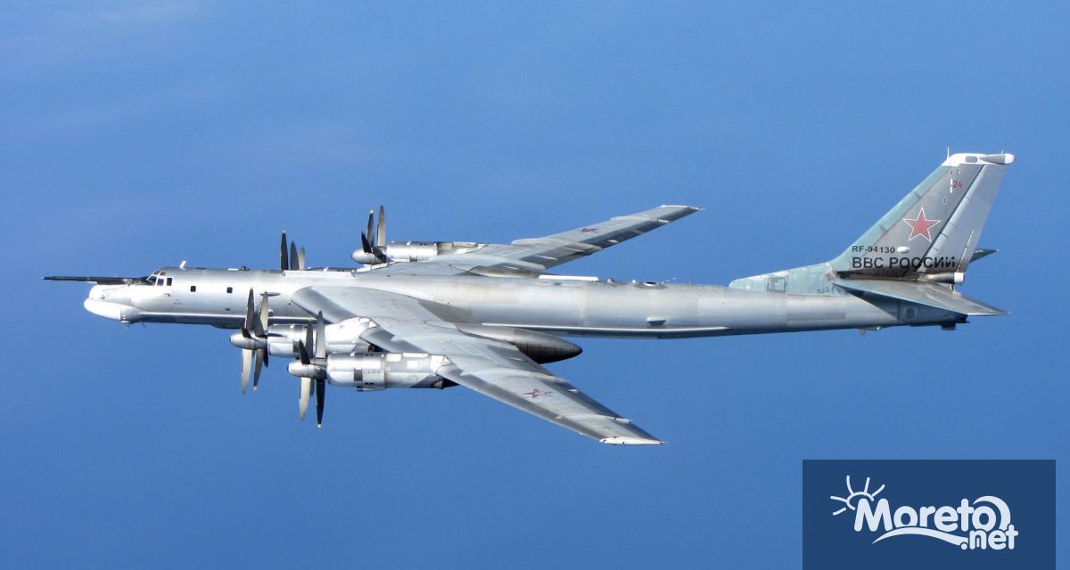 Два руски стратегически бомбардировача са извършили рутинни полети над Норвежко
