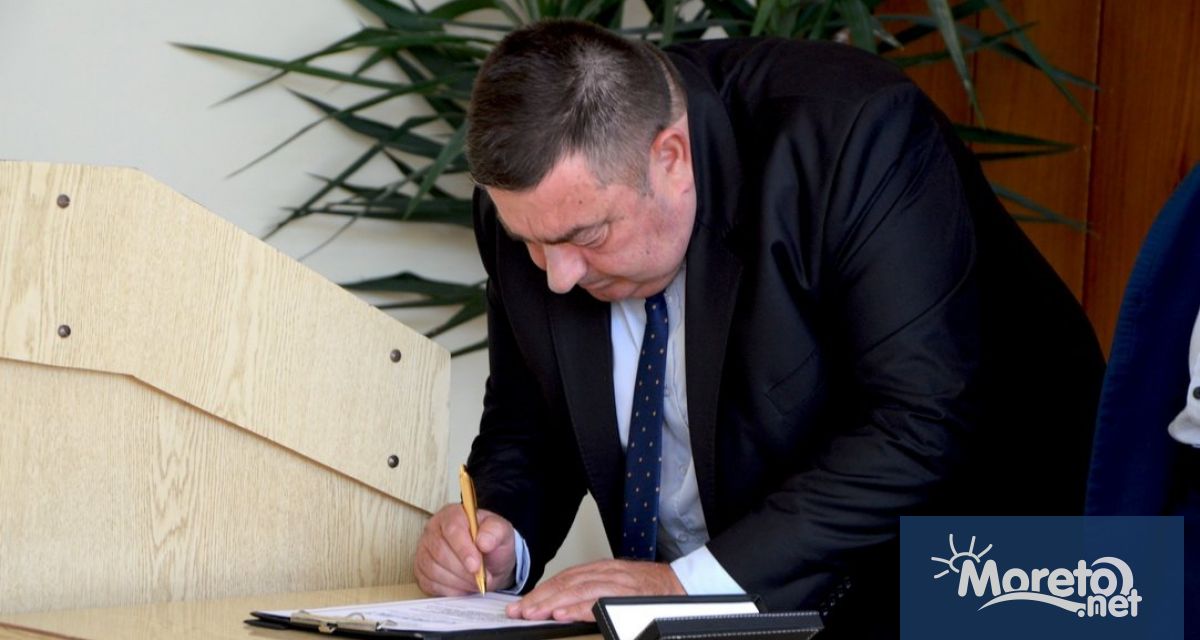 На четиридесет и четвъртото извънредно заседание на Общинския съвет във