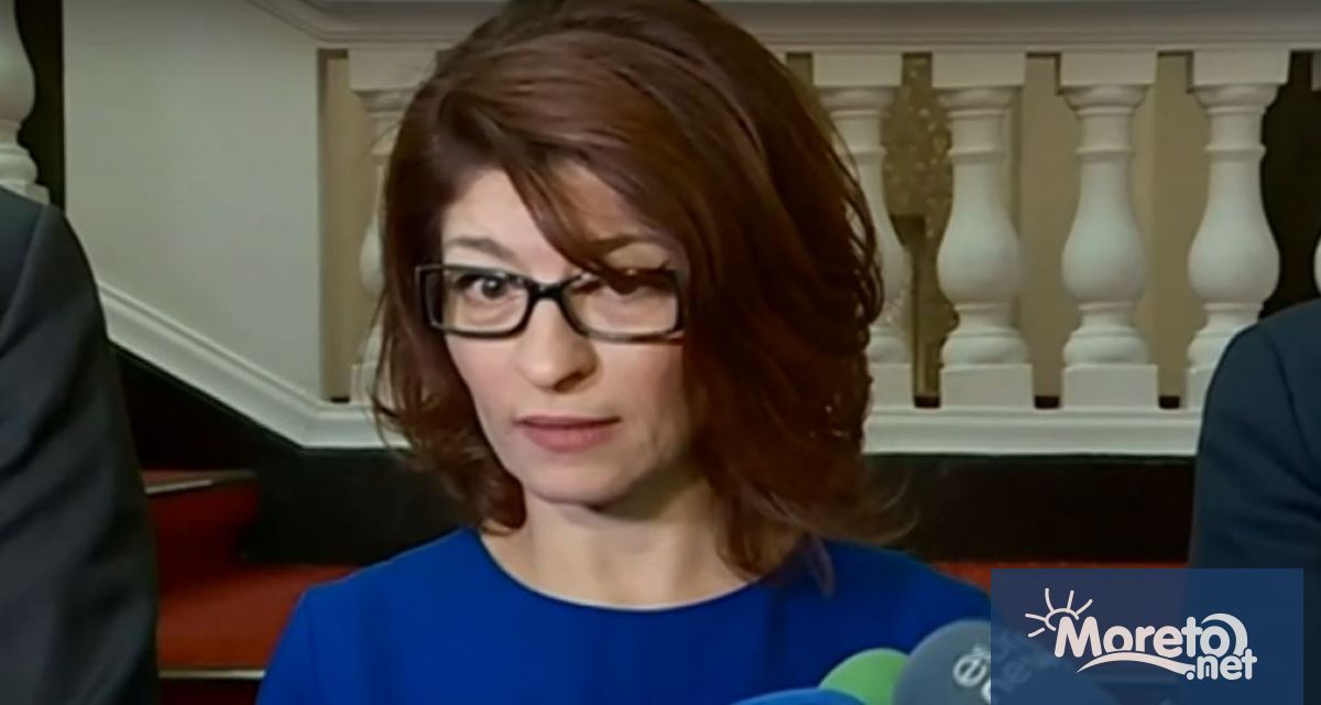 Ще подкрепим правителството в този момент Това каза пред журналисти