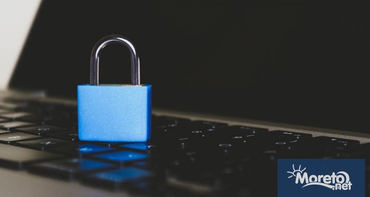 Пароли на държавни електронни пощи са били публикувани в публичното