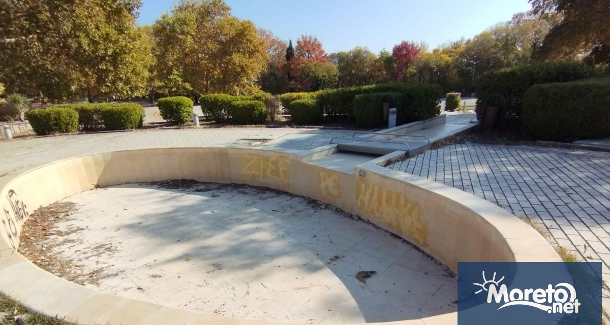 Сцена Амфитеатър под Пантеона тъне в разруха видя репортер на