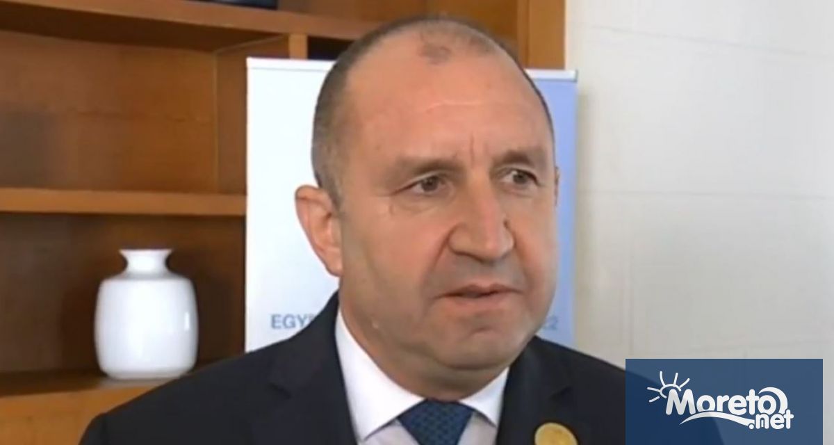 Румен Радев продължава посещението си в Египет Той говори пред