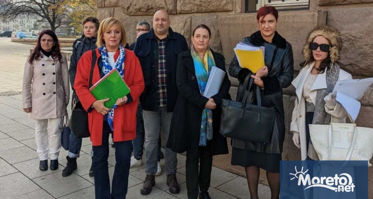Адвокатите на Десислава Иванчева и Биляна Петрова заедно с представители