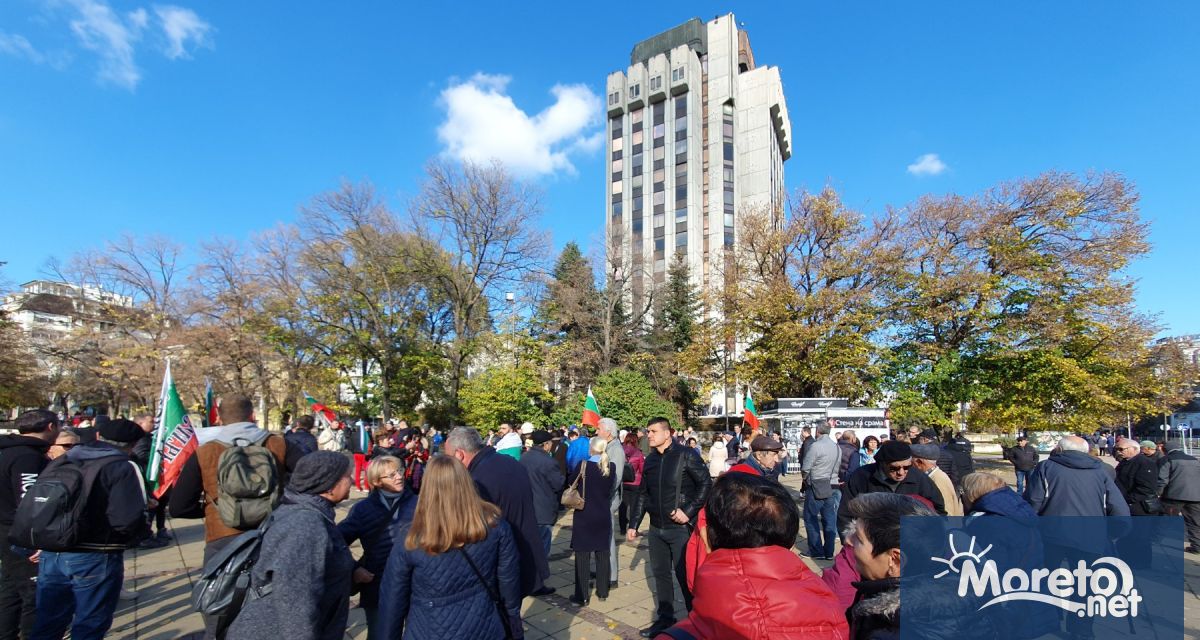 Десетки варненци се включиха в Общобългарския поход за мир и