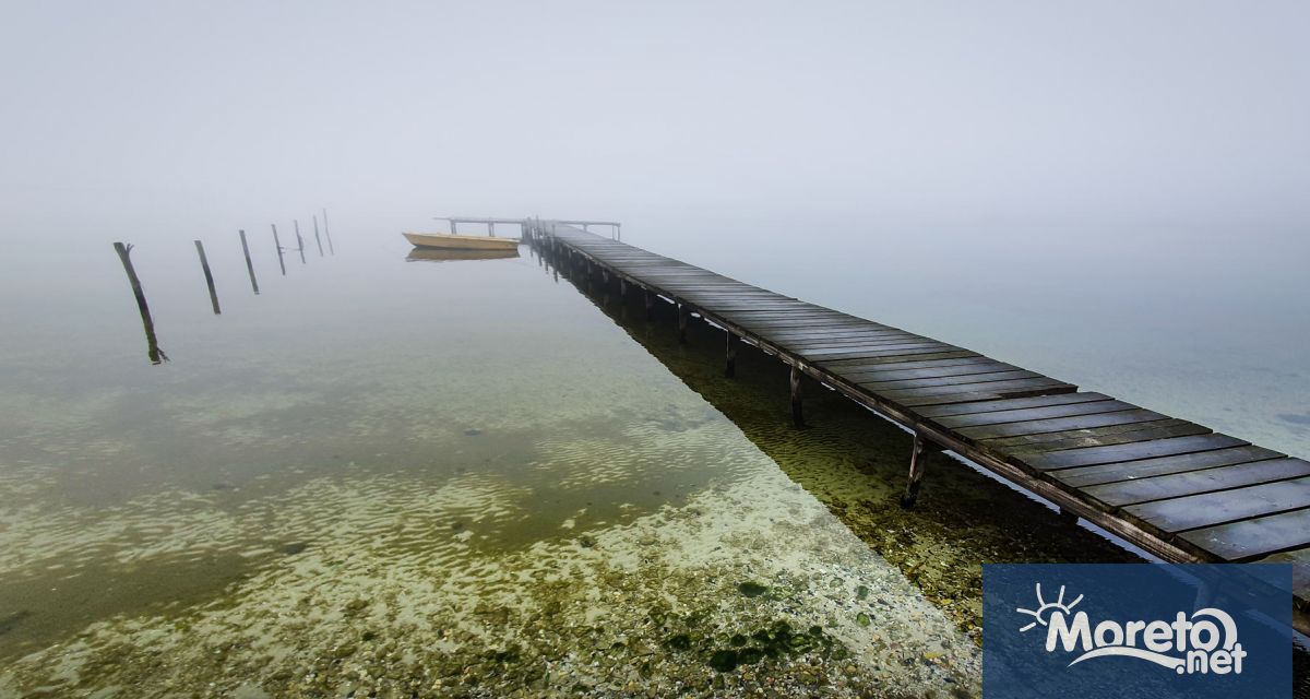 Тази нощта облачността ще е разкъсана средна и висока В