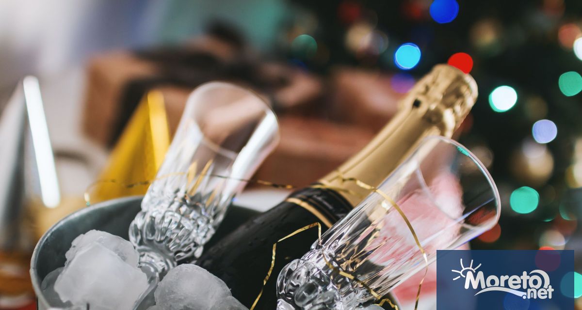 Огромно разнообразие от празнични менюта и развлекателни програми предлагат тази