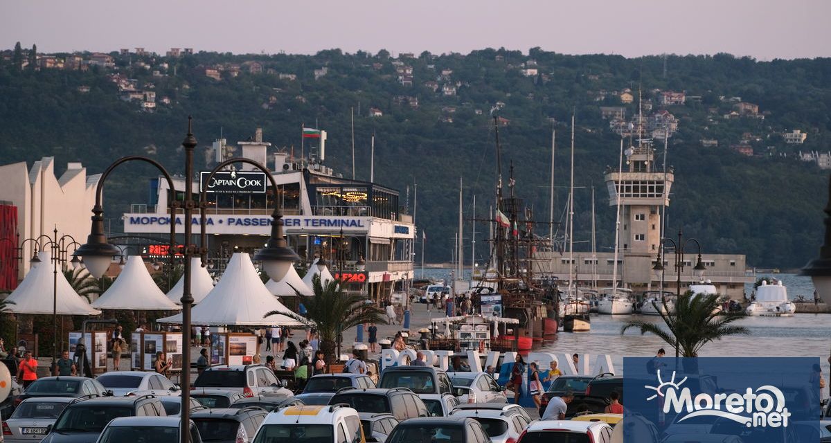 Пристанище – Варна“ ЕАД търси наемател за паркинга зад трето