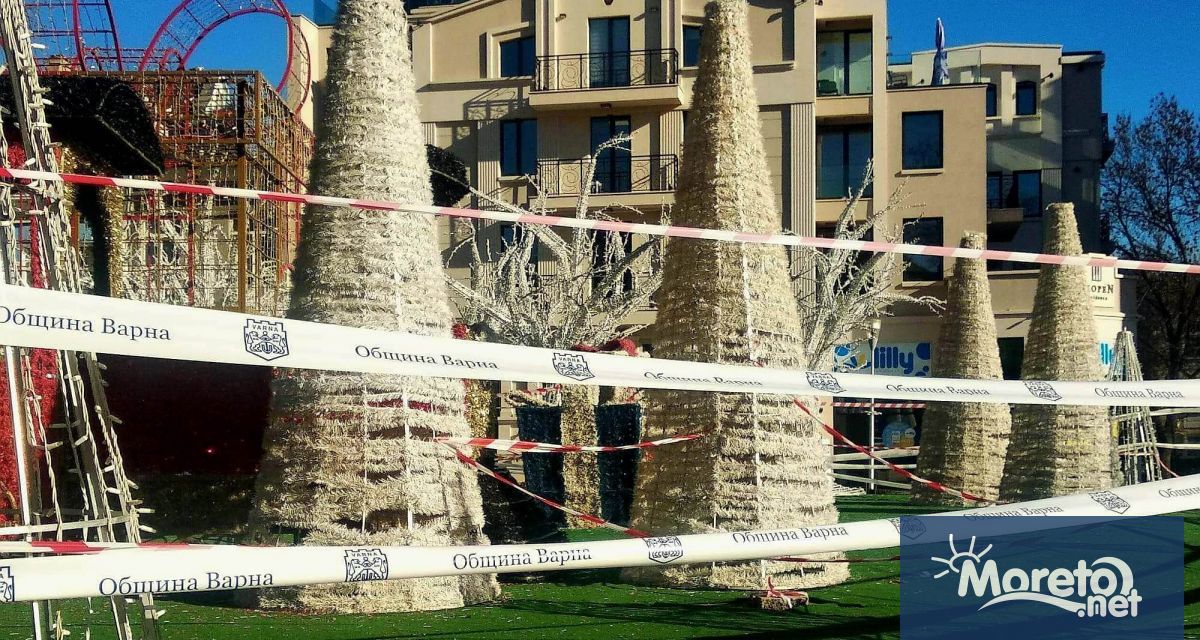 Вандалските прояви върху коледната украса върху фонтана на пл Независимост във