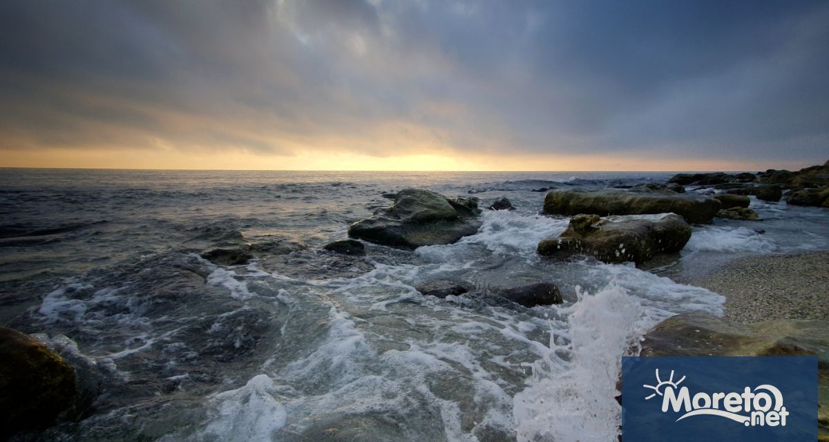 Тази нощ над по голямата част от страната облачността ще бъде