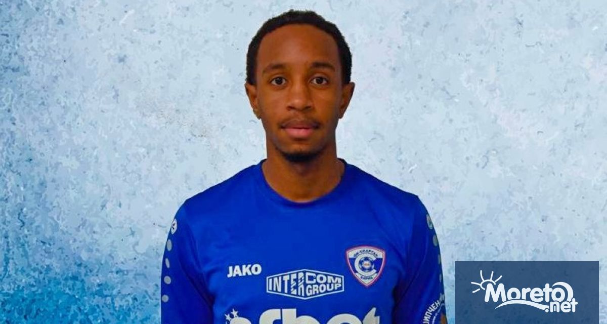 Нидерландският халф Нейтън Олдър ще подсили ФК Спартак Варна през