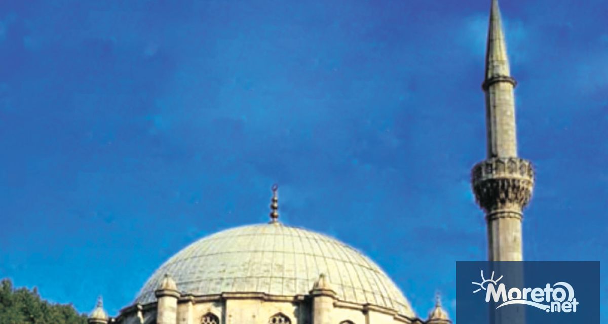 Мюсюлманите отбелязват днес големия празник Курбан Байрам по известен като Коч