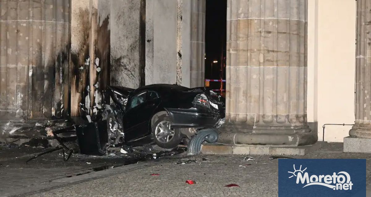 Мъж е загинал след като се е блъснал с луксозен