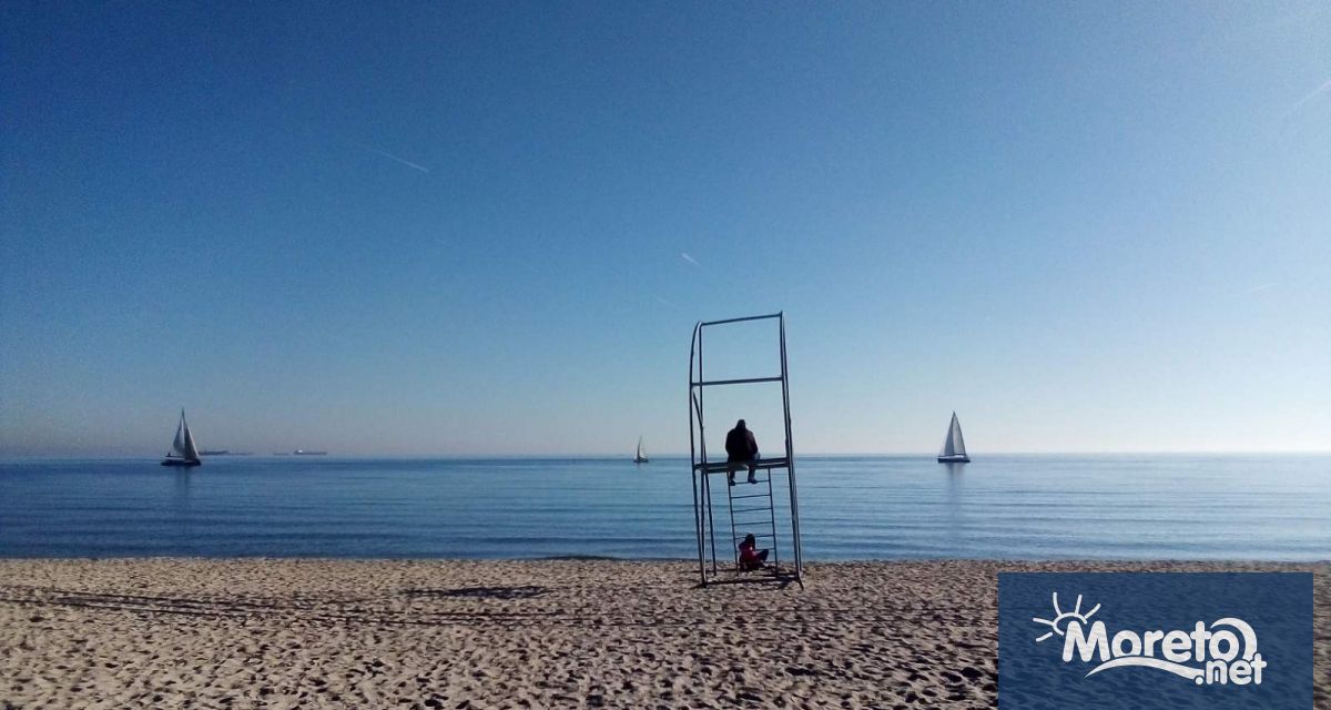 През нощта облачността ще е разкъсана предимно значителна над