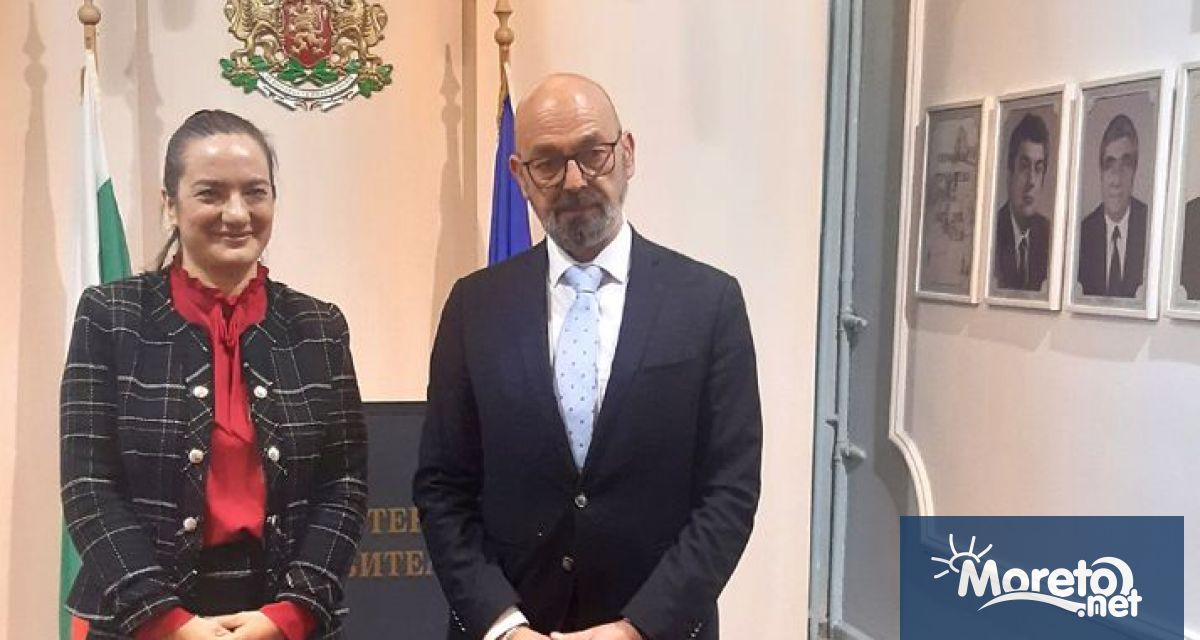 Областният управител на Варна Марио Смърков се срещна с генералния