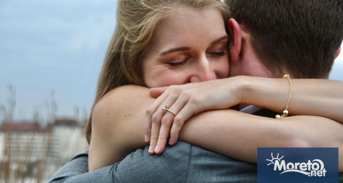 На 21 януари се отбелязва Международният ден на прегръдката По