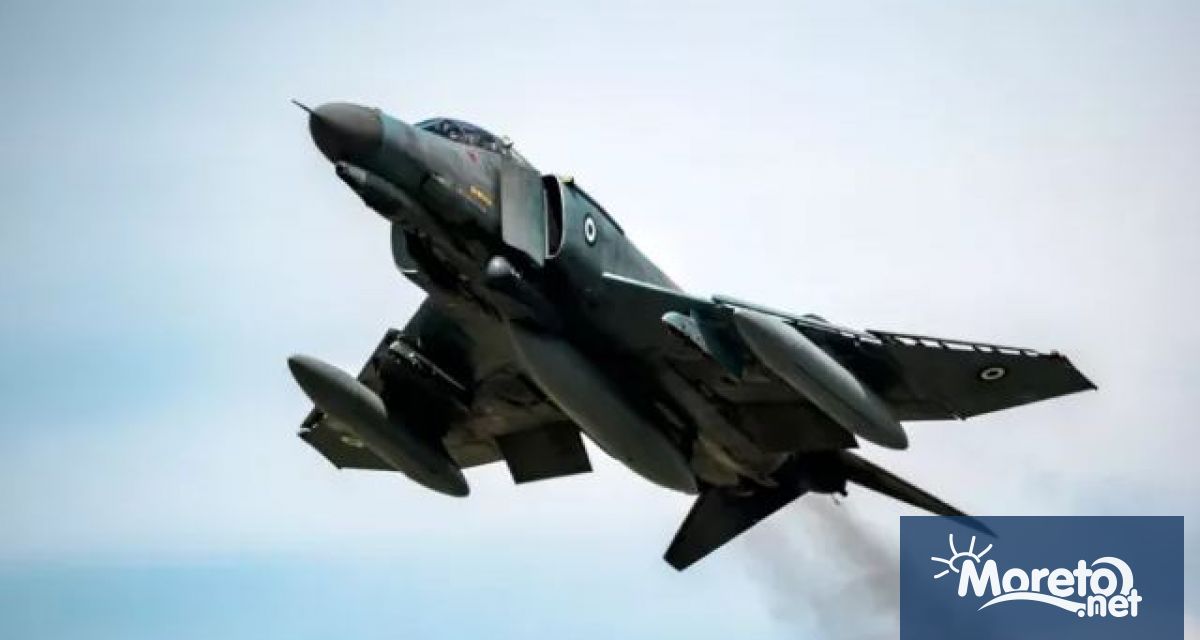 Двуместен изтребител F 4 Phantom на гръцките военновъздушни сили се разби