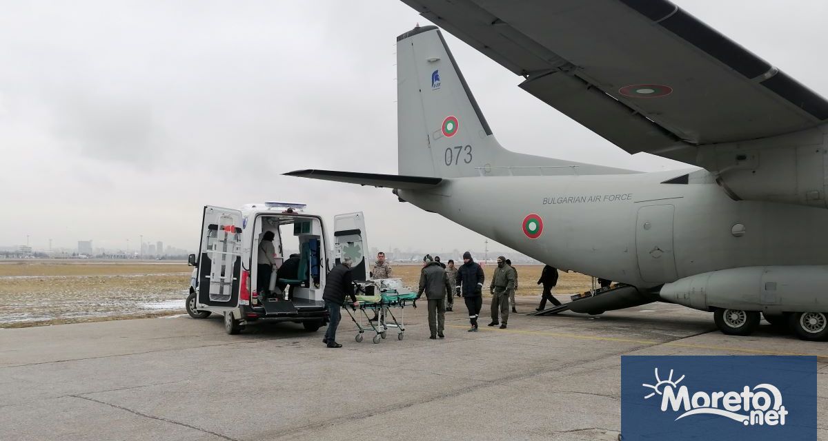 Днес екип за аварийно спасително осигуряване от 16 а авиационна база от