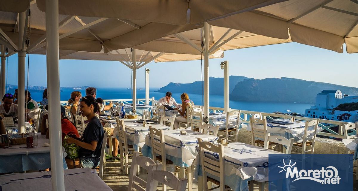 Гръцкият туристически сектор търси работници за летния сезон Не достигат