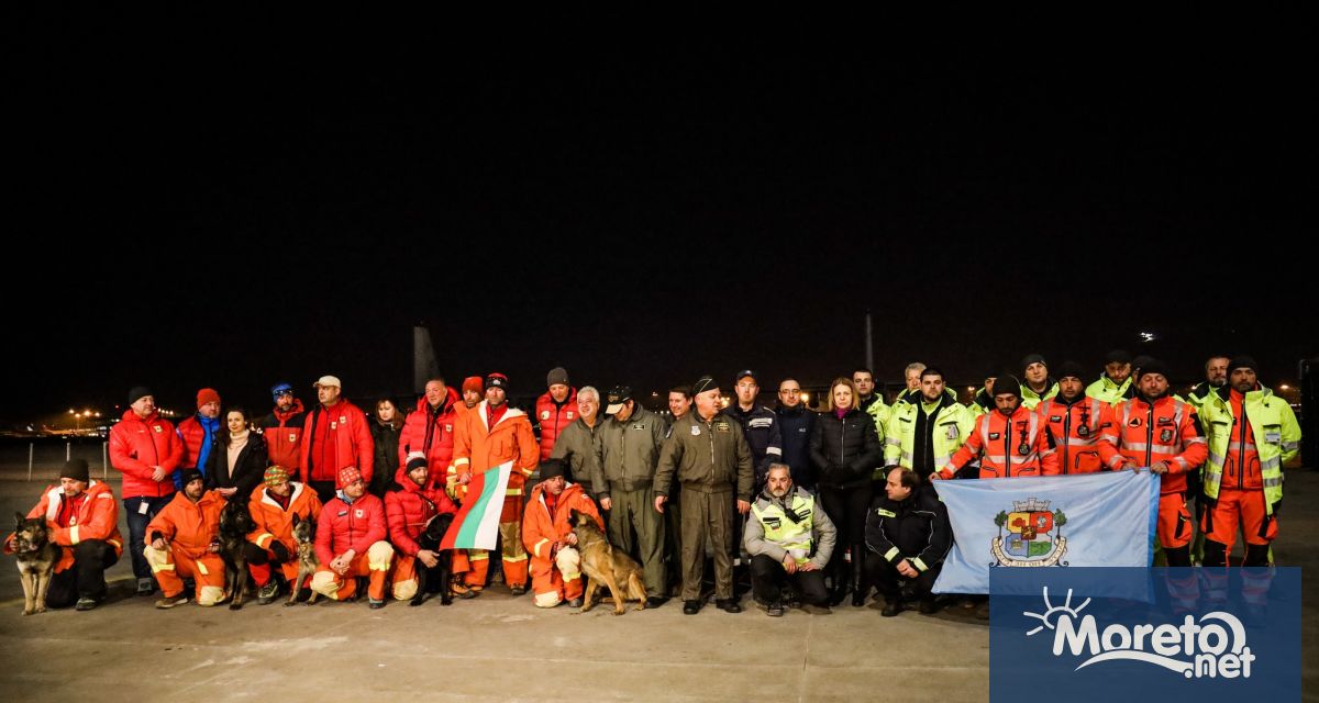 Първите български екипи спасители помагали в Турция се прибраха в