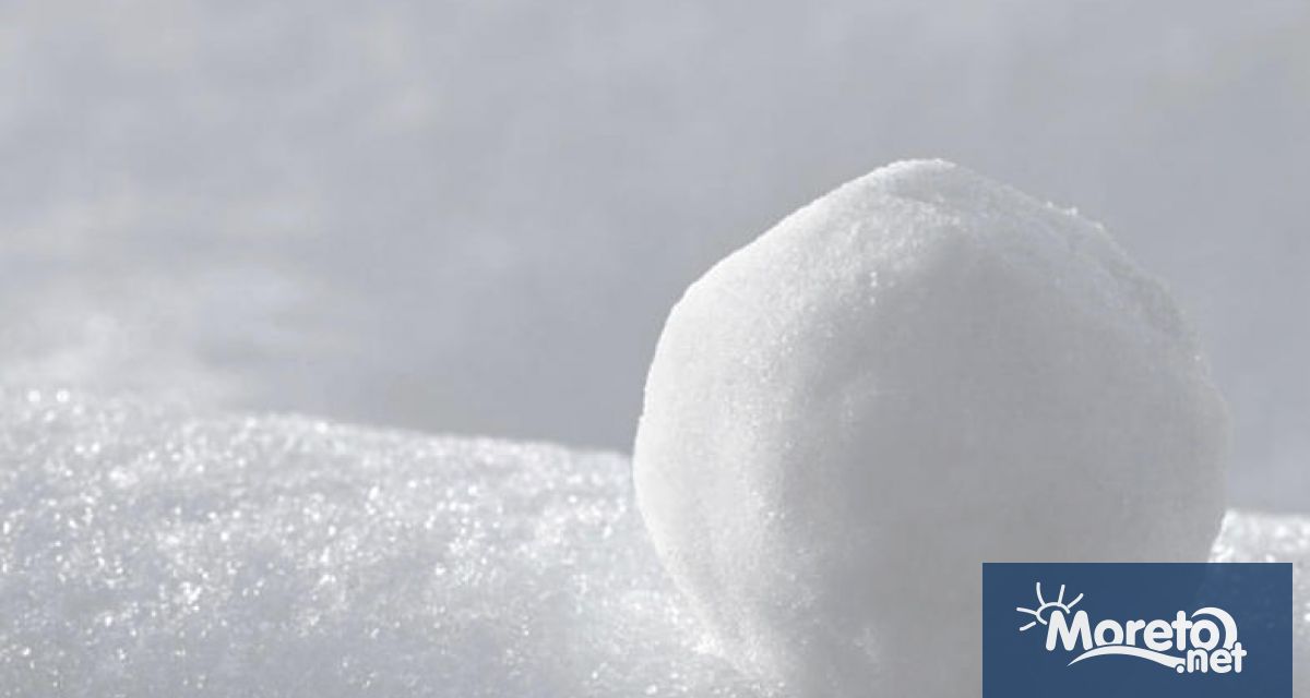 Ученик е с два счупени пръста на ръката заради това