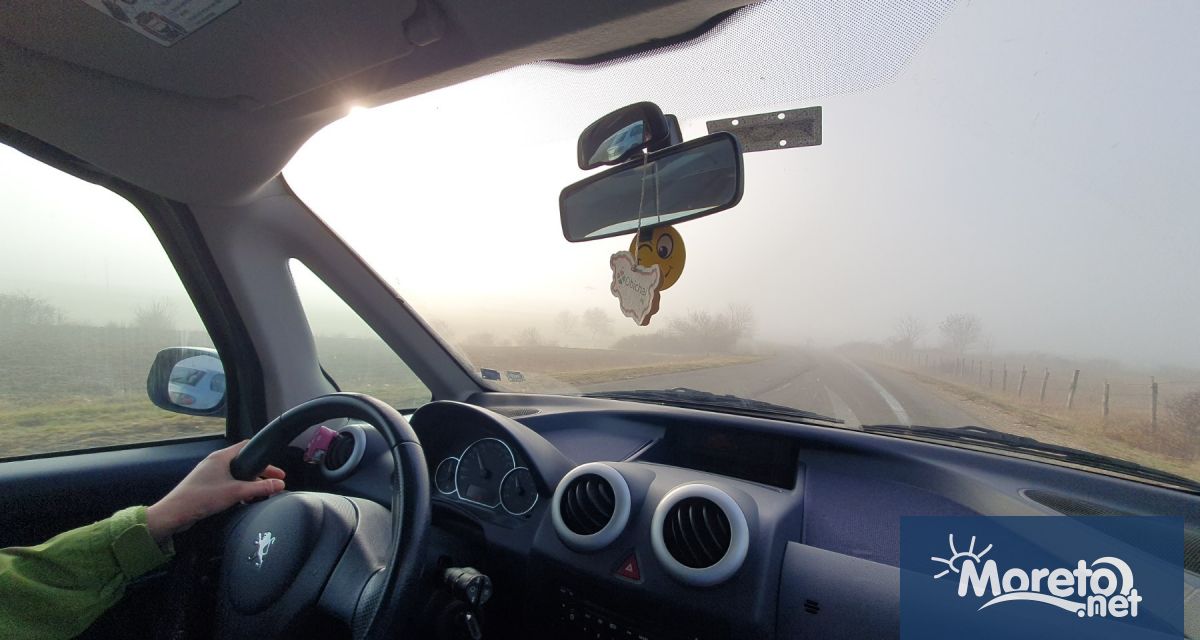 Пътните настилки са предимно сухи обработени и проходими при зимни