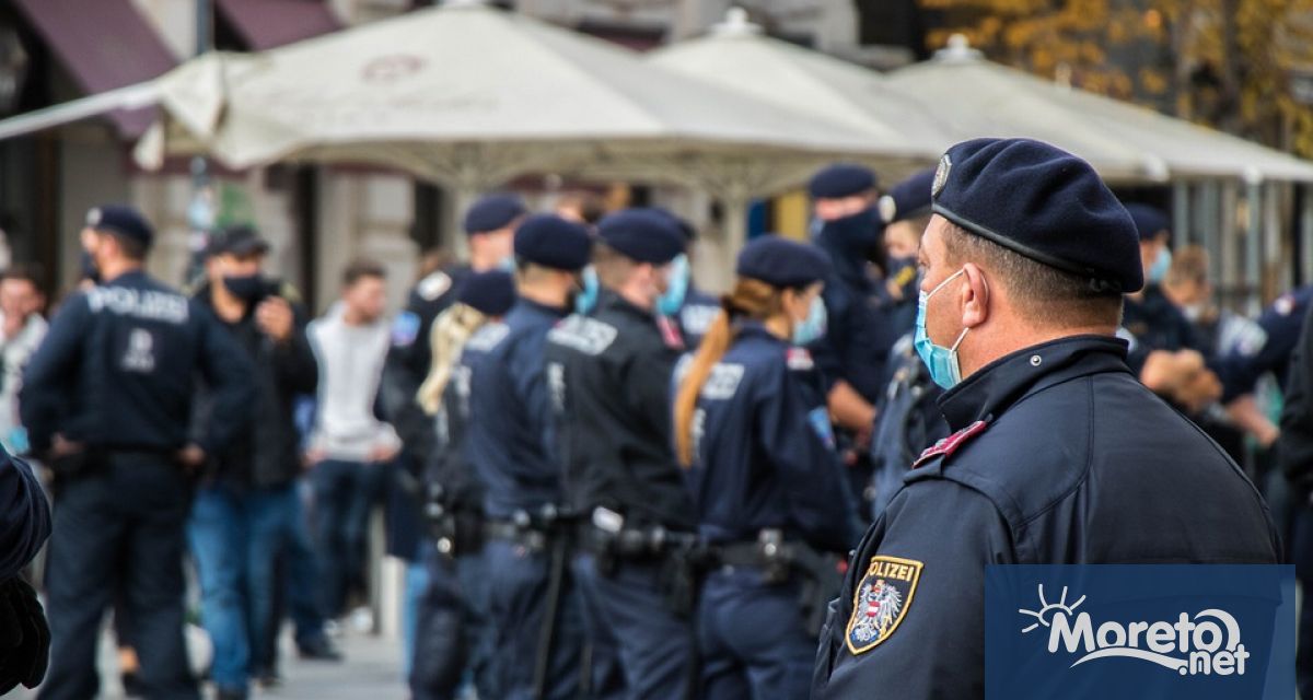 Полицията в австрийската столица Виена провежда широкомащабна акция заради повишена
