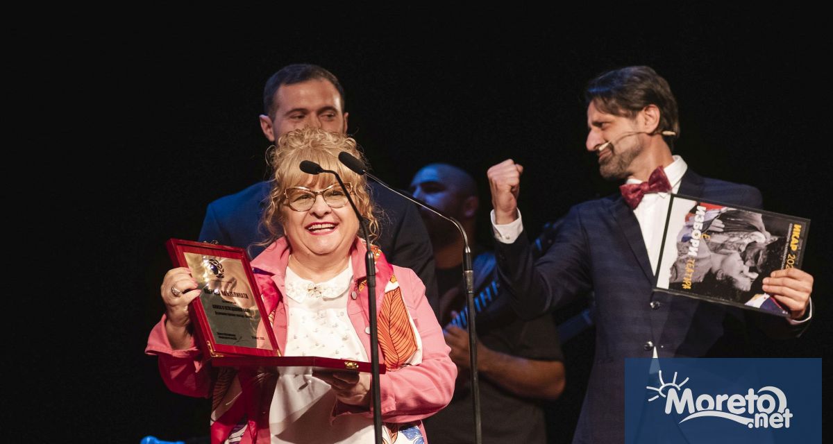 Три награди Икар получи екипът на Държавния куклен театър във