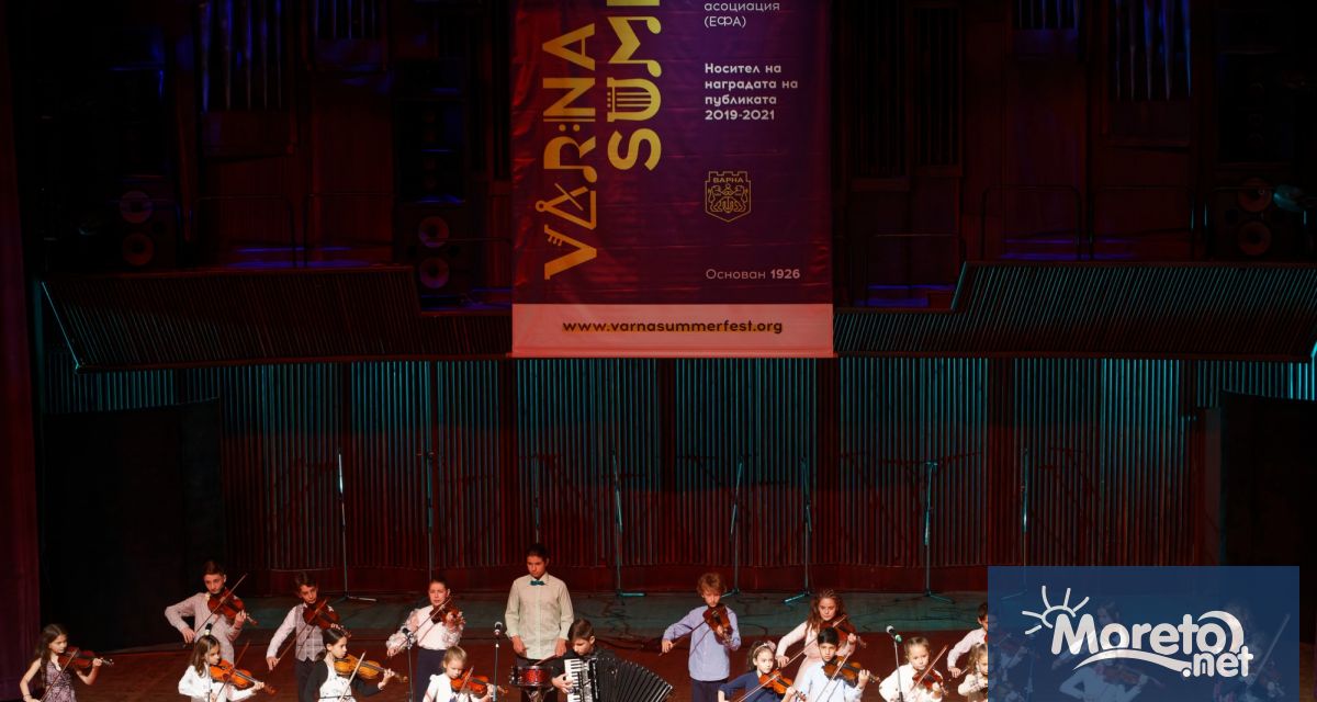 Концерт под надслов Не на шега в Деня на хумора