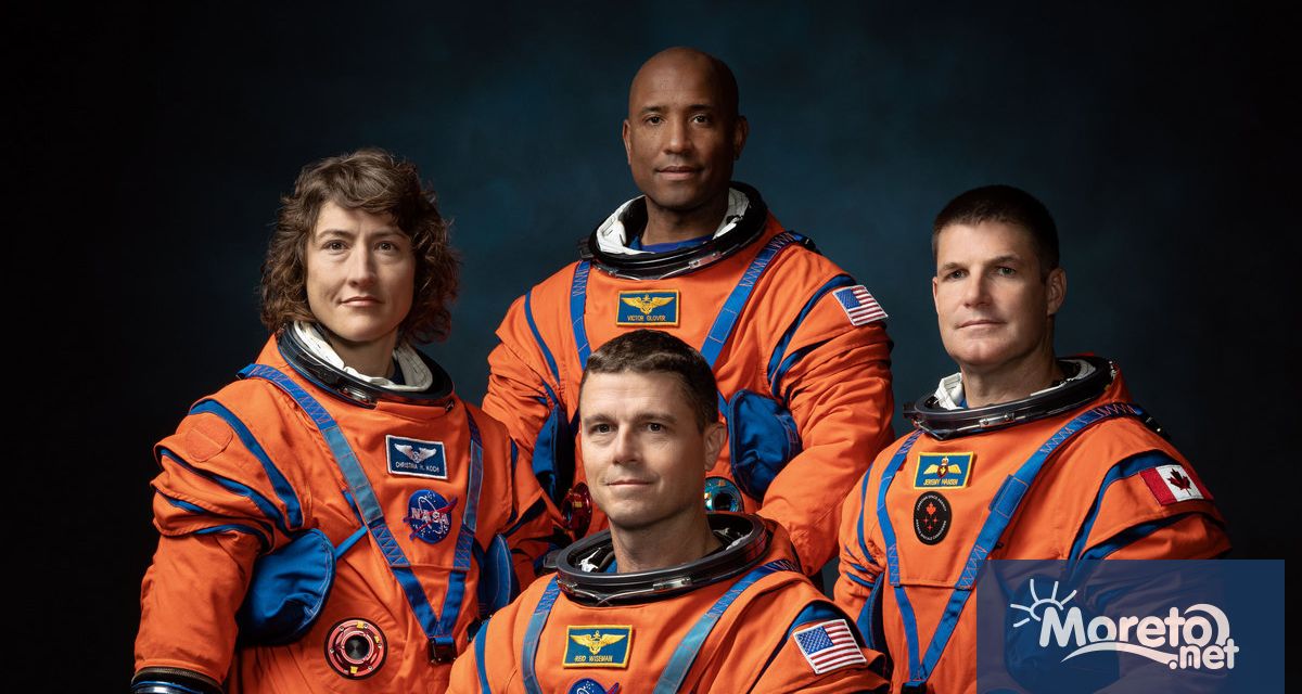 Американската агенция за космически изследвания НАСА представи четиримата астронавти които