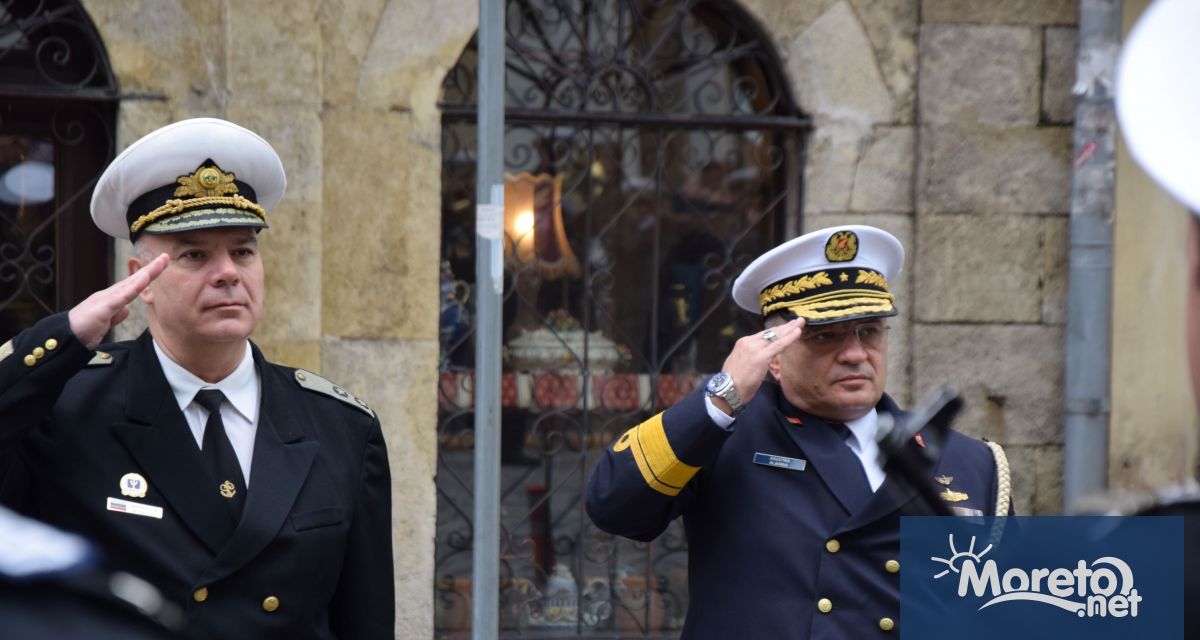 Днес на посещение във Варна е командирът на Военноморските сили