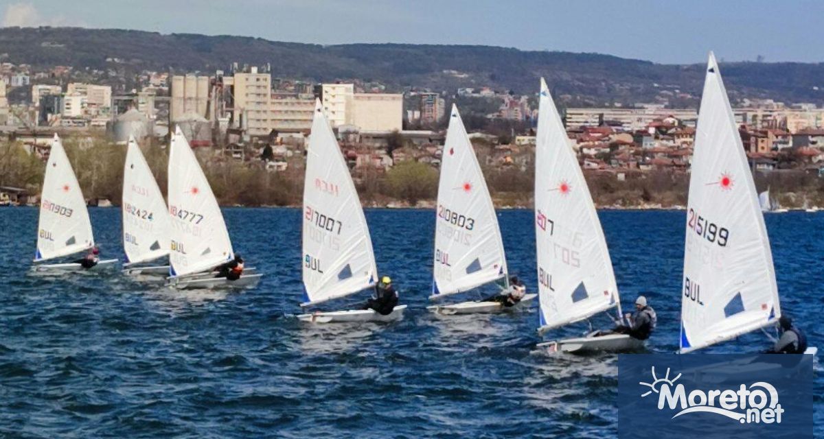 Всички 12 клуба които участваха в 43 тата рега Бриз Пролет